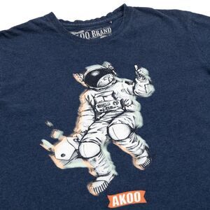 AKOO Short Sleeve Astronaut Graphic T-Shirt Men's Navy Logo Medium EUC‎